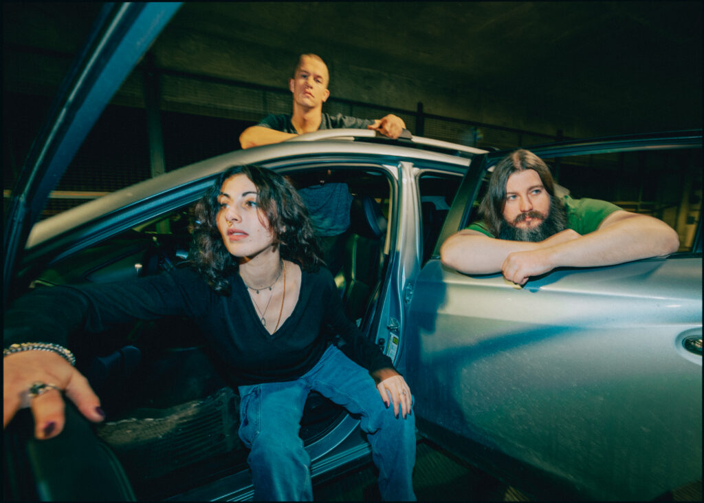 IMMORTAL BIRD: Chicago Dissonant Metal Outfit Released “Sin Querencia” LP Via 20 Buck Spin