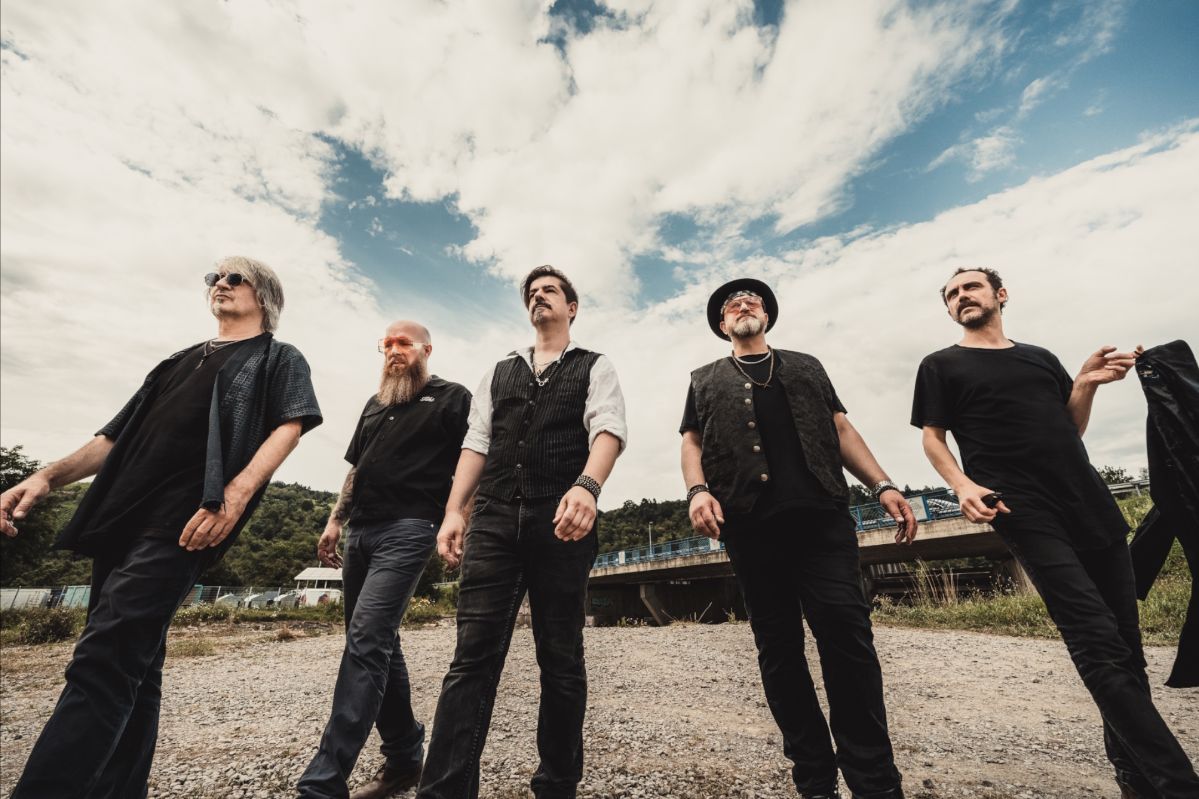 Blues Rock Institution ELLIS MANO BAND Release New Album “MORPH”